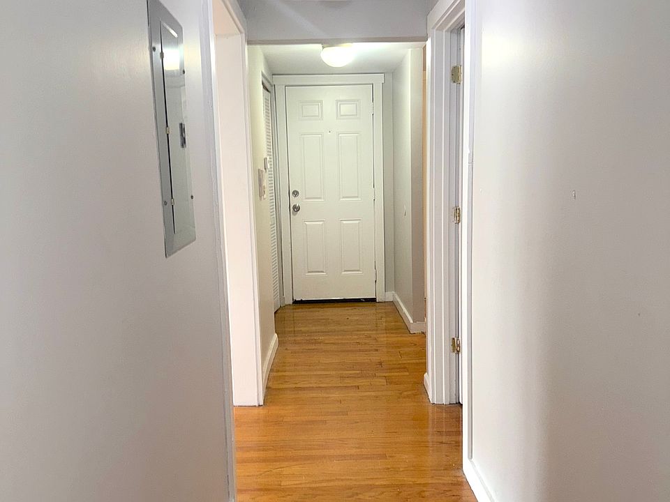 1st image of 4248 W Hirsch St #2A