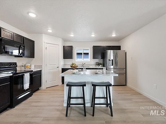 4th image of 17616 Barefoot Ridge Way