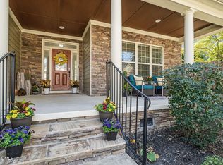 4132 Field Oak Dr, Wake Forest, NC 27587