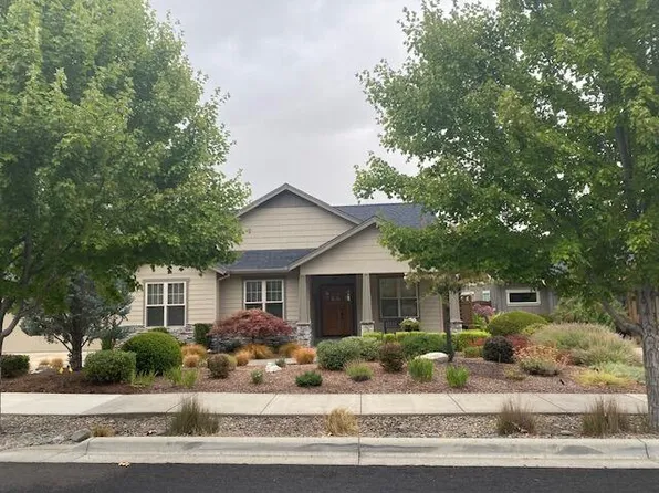 2383 Blue Sky Ln, Ashland, OR 97520