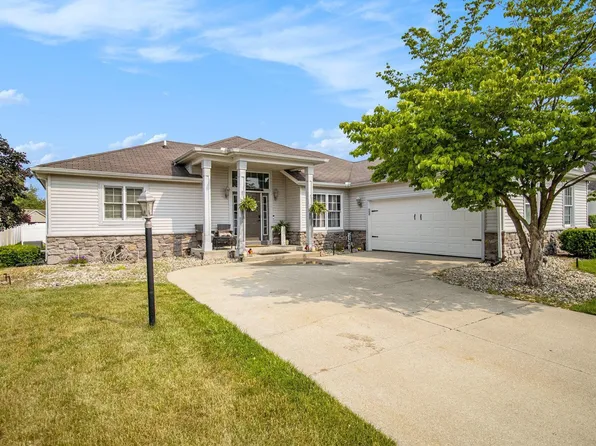 55705 Sichuan Dr, Osceola, IN 46561