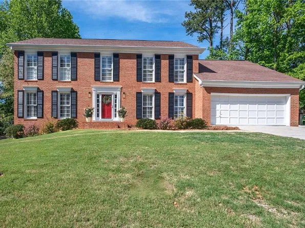 1440 Bunky Ln, Dunwoody, GA 30338