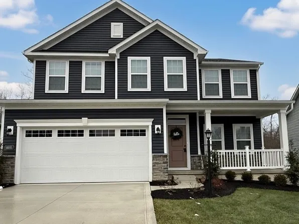 6035 Woodland Bend Dr, North Royalton, OH 44133