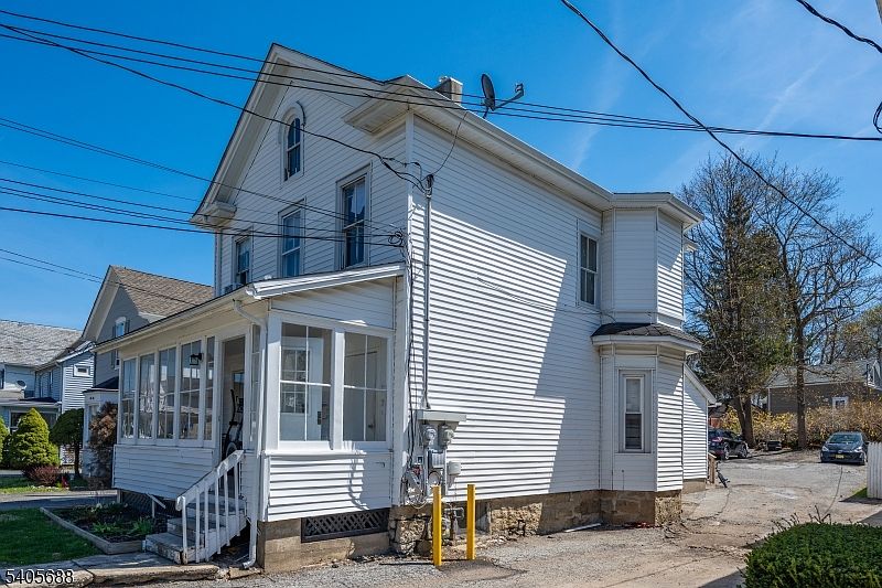 1st image of 45 Madison St