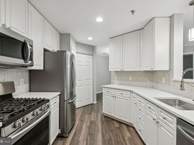 5563 Seminary Rd APT 216, Falls Church, VA, 22041