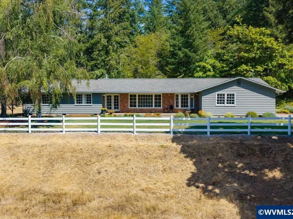 27927 Pine View Rd, Brownsville, OR 97327