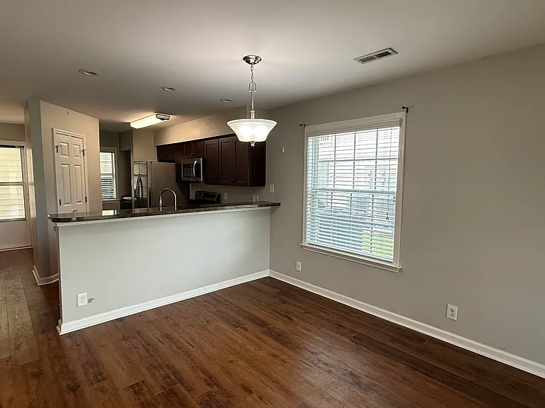 653 Tupelo Ln #14-A — Photo 9