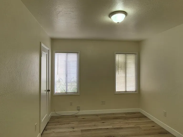 64 Preda St — Photo 5