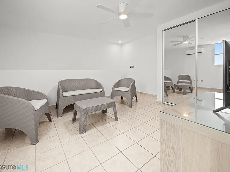 203 Avenida Laguna #431 — Photo 25