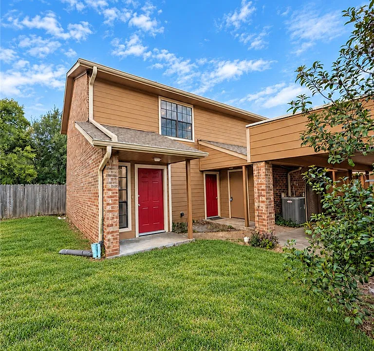 2801 Oakside Dr
