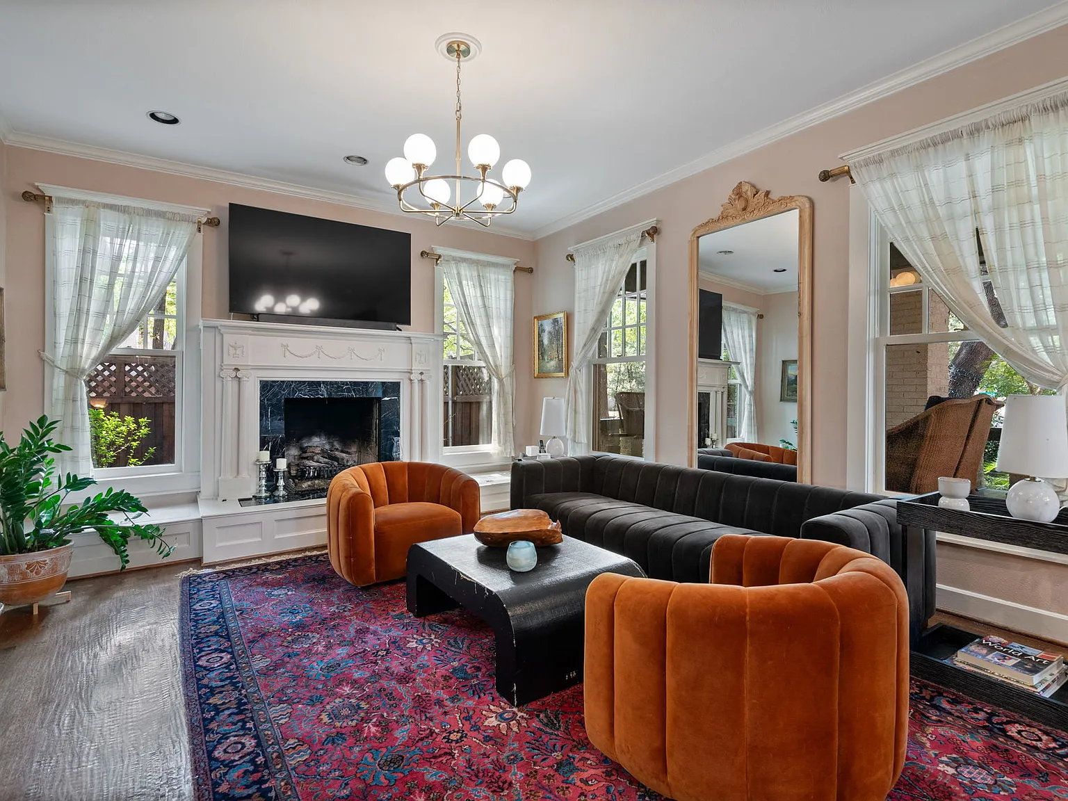 3 bed, 2802 sqft, $10,000 — Photo 4