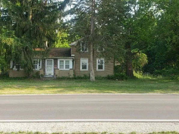 37147 Wick Rd, Romulus, MI 48174