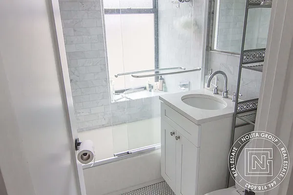 Rented by Nolita Group | media 12