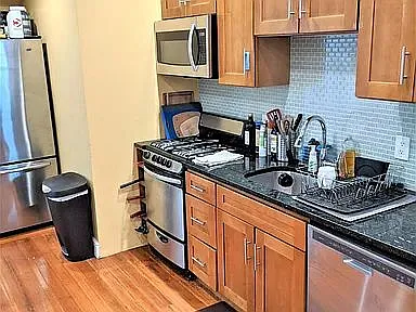 472 S Main St #2 — Photo 3