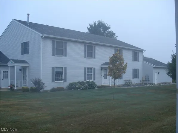604 Heritage Sq, Jefferson, OH 44047