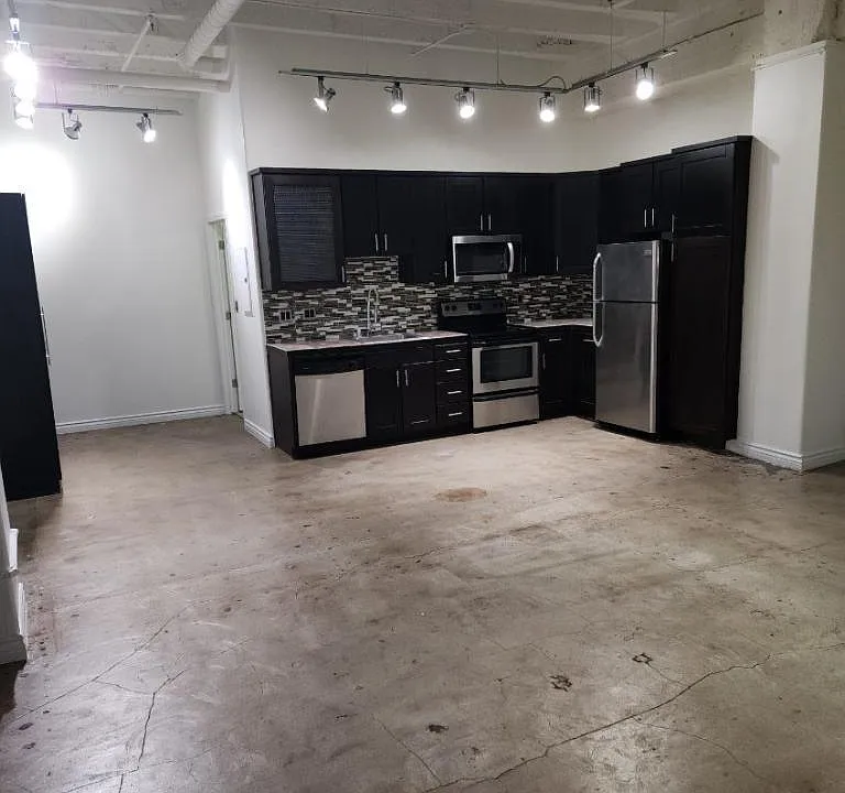 314 W 5th St #320