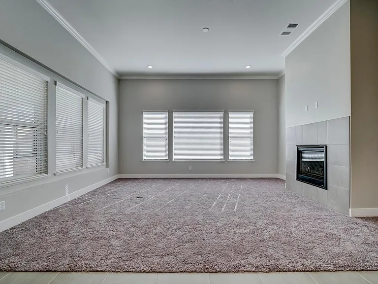 924 Solarium Dr — Photo 10