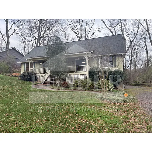 178-A/B McClary Dr Photo 1