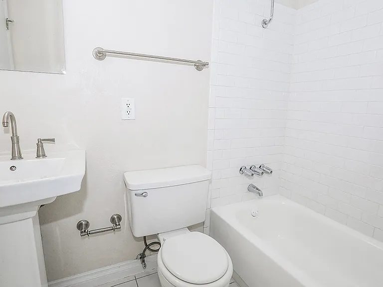 Logan Court — Photo 26