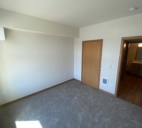 5th image of 411 SW Hayworth Dr #N102
