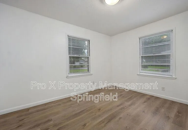 906 N Belview Ave — Photo 15