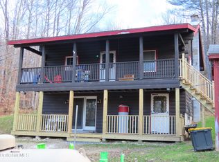 864 East Rd, Stamford, VT 05352