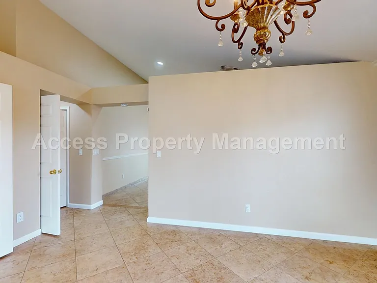2141 Norik Dr — Photo 4