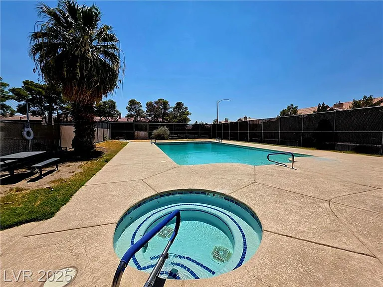 5247 Lisagayle Ct #127 — Photo 11