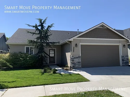 9445 W Woodland Dr Photo 1