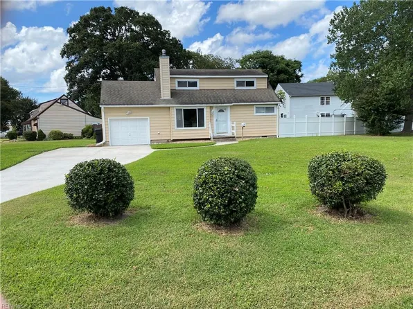 3141 Manatee Dr, Virginia Beach, VA 23464