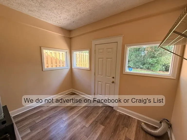 1202 Goodview Ave — Photo 9