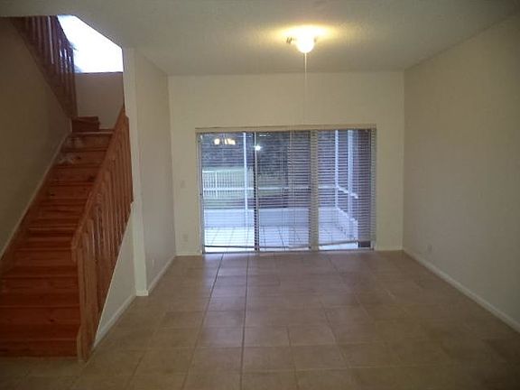 3rd image of 10940 NW 10th St