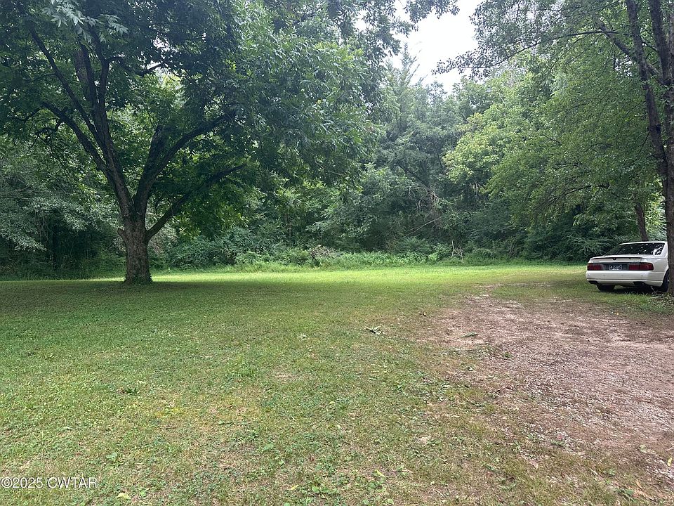 2nd image of 3 W 3rd St