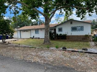 1271 Oakdale Ln, Redding, CA 96002