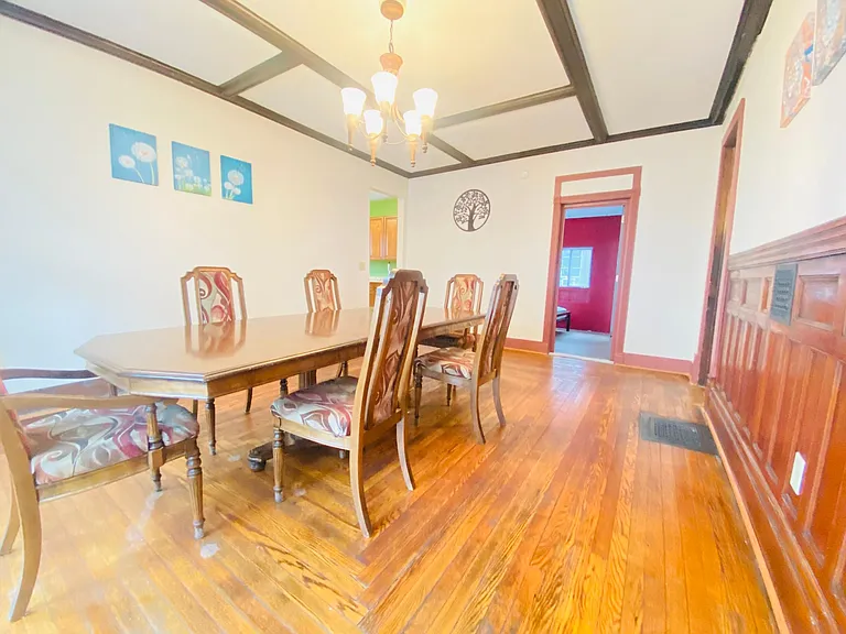 1337 Madison St #A — Photo 8