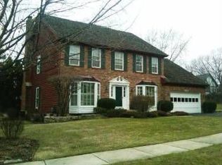 1821 Wakeman Ct, Wheaton, IL 60187