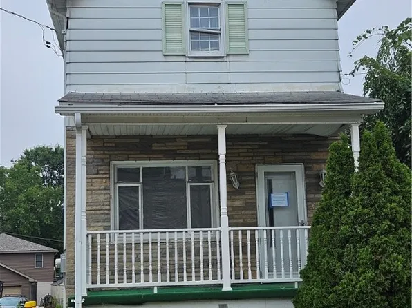 651 Wood St, California, PA 15419