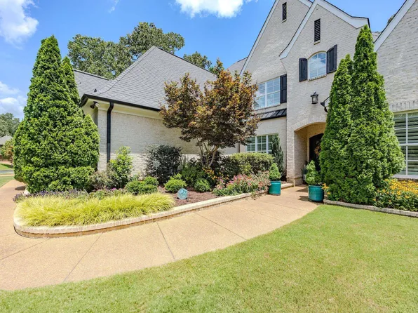 10204 Maple Run Dr, Lakeland, TN 38002