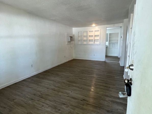 211 S Oak Cliff Ave #1