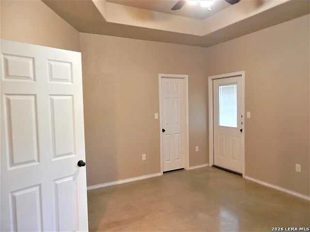 1033 Carolyn Cv — Photo 18