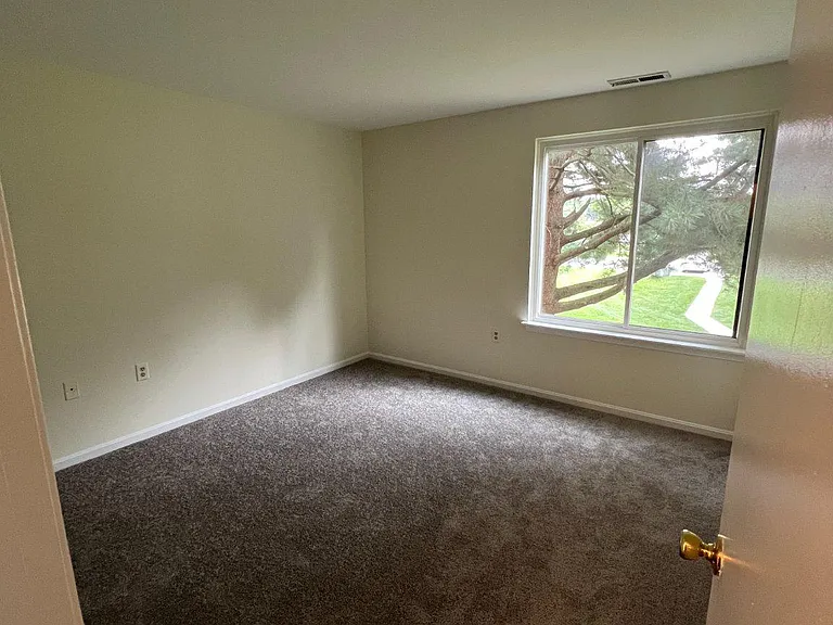 1113 Castle Harbour Way #2B — Photo 14