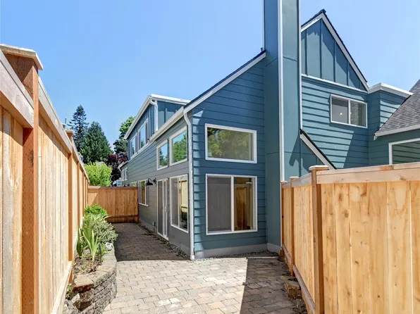 8424 25th Avenue SW #B, Seattle, WA 98106