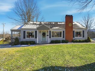 2401 Huffine Cir, Johnson City, TN 37604