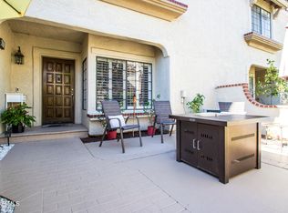 428 Country Club Dr APT D, Simi Valley, CA 93065
