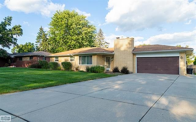 1st image of 37674 Andrew Dr