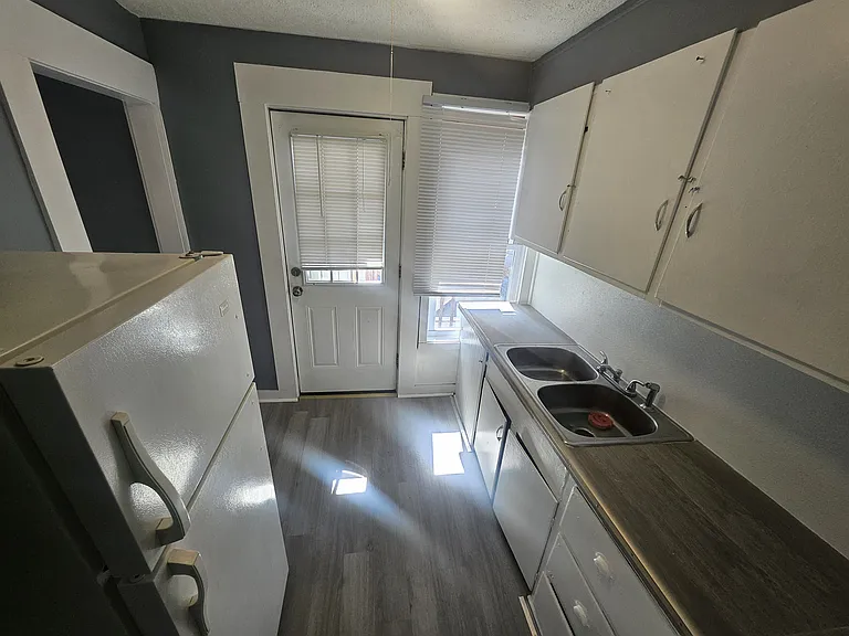 287 Lake Ave #10 — Photo 10