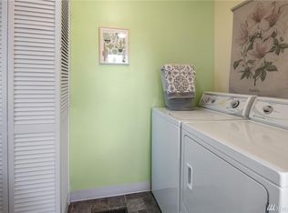 9227 18th Ave SW, Seattle, WA 98106