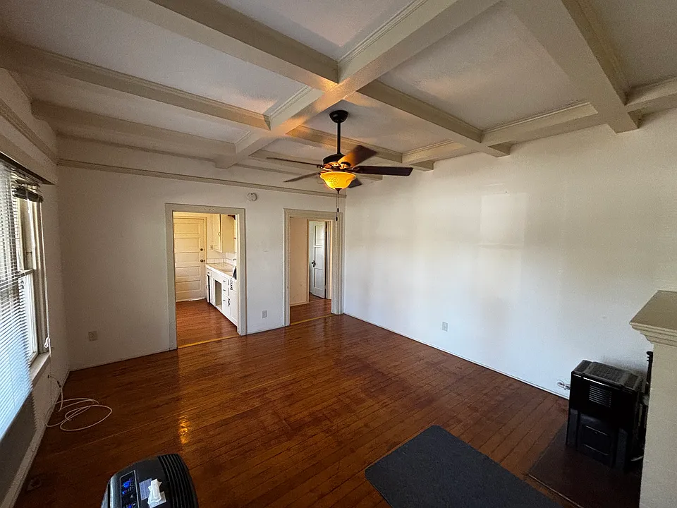 305 W Olive Ave #1