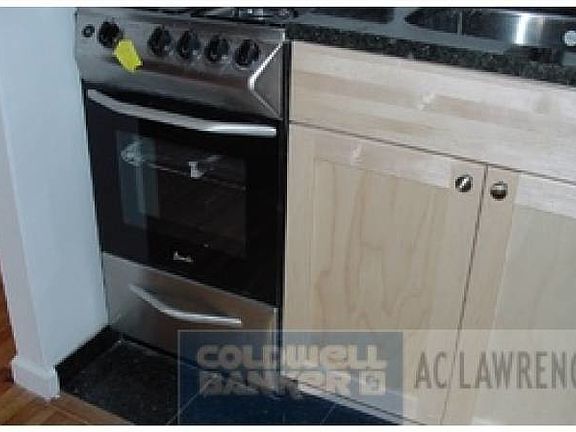 5th image of 145-151 E 84th St