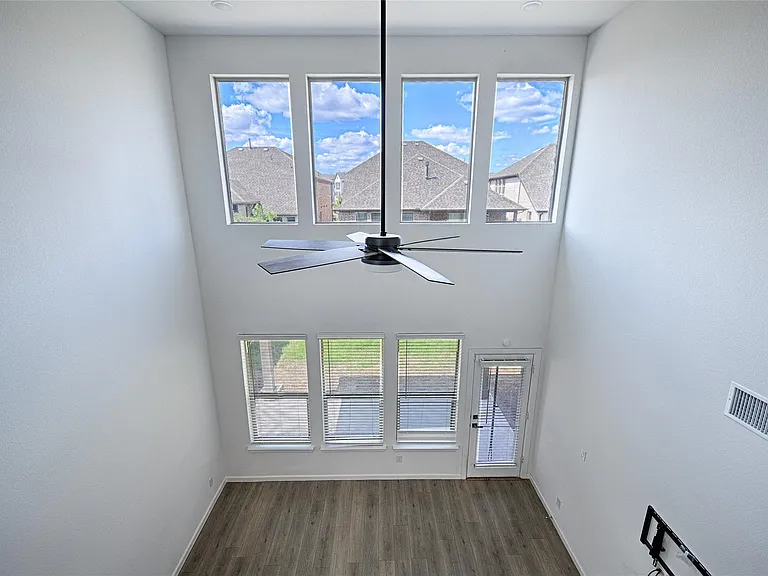 3511 Clara Dr — Photo 13